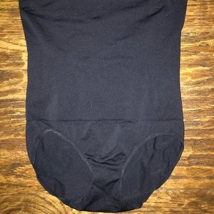 Black MaidenForm ShapeWear